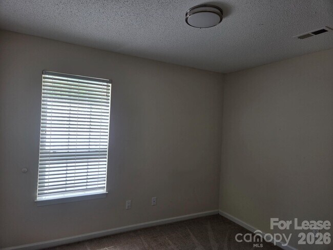 Building Photo - 437 Cedarcroft Dr
