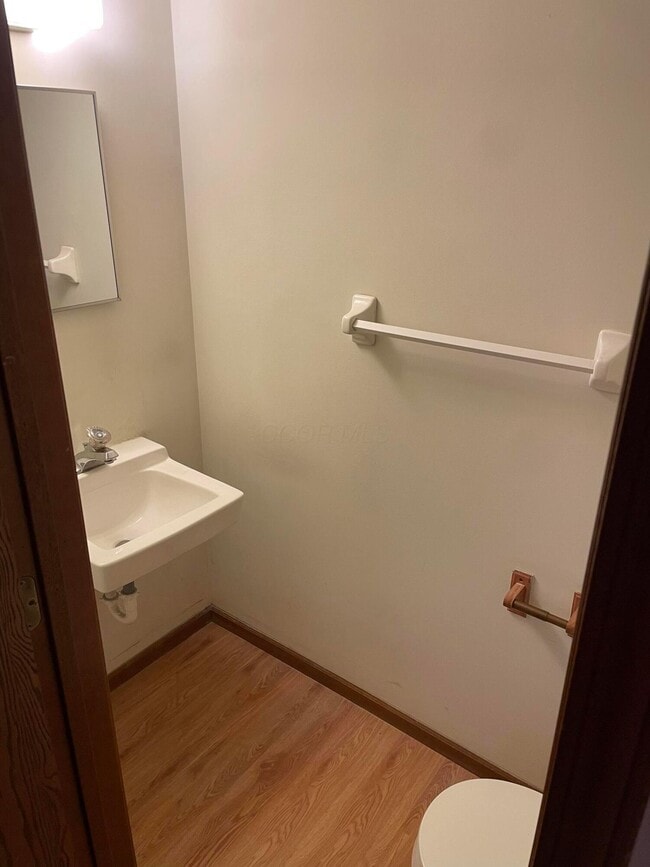 Building Photo - 6680 Birchton St