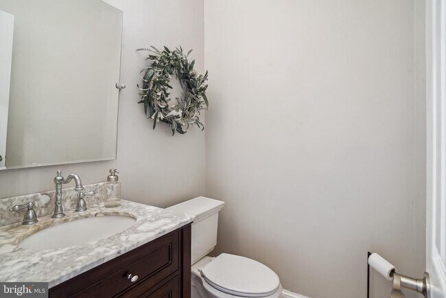 Building Photo - 9140 Goshen Valley Dr