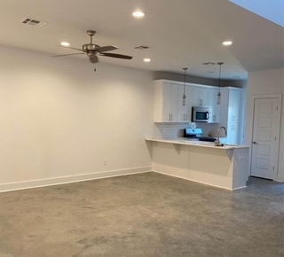 Building Photo - 111 Highland Park Ln