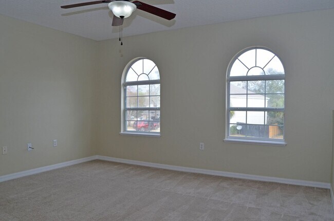 Building Photo - 87113 Kipling Dr