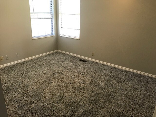 Building Photo - Great layton home close to HAFB