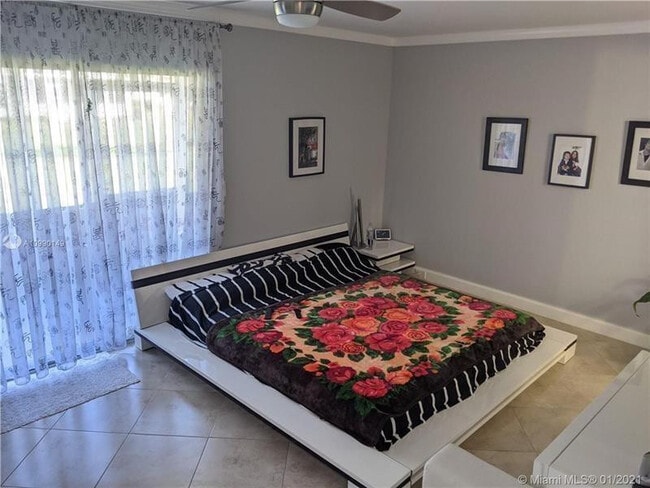 Building Photo - 265 Preston Way