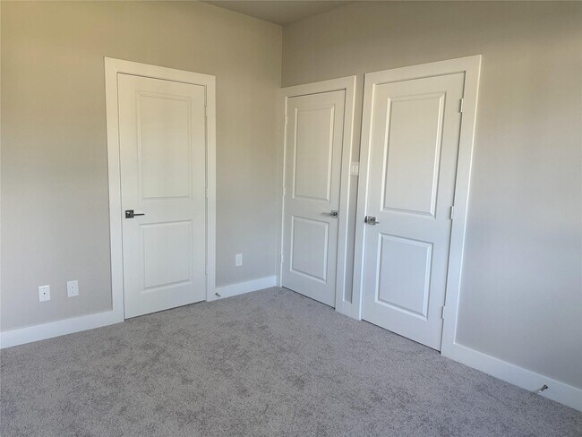 Building Photo - 540 Janisch Rd