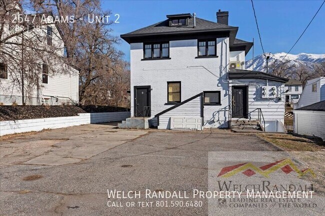 Building Photo - 2547 Adams-Unit 2