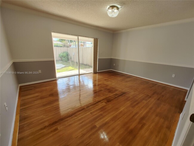 Building Photo - 1137 NW 128th Pl