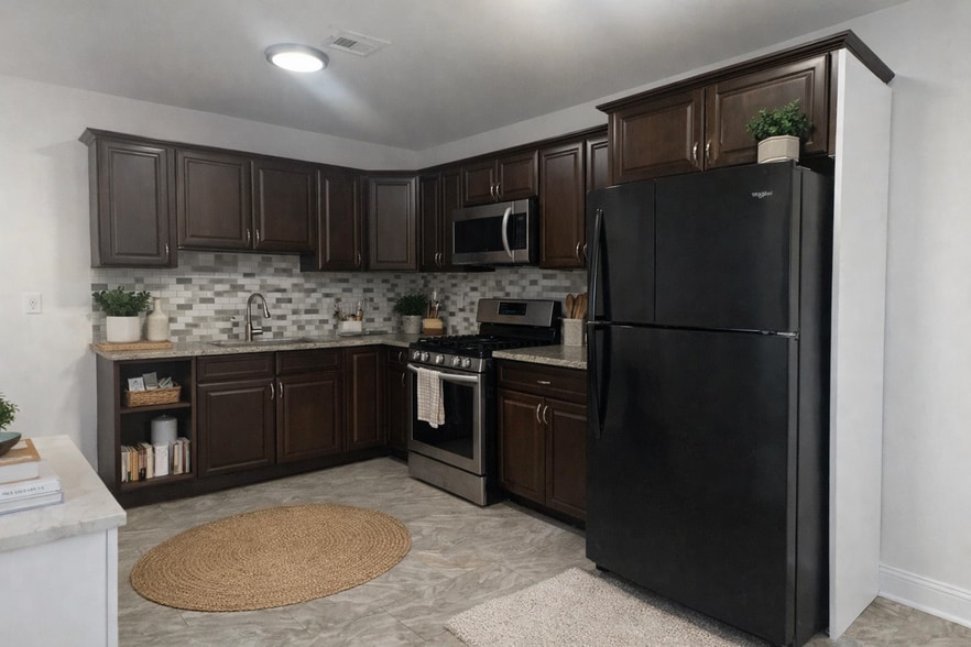 Building Photo - 130 Franklin St