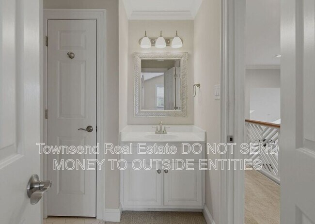 Building Photo - 200 Litchfield Pl