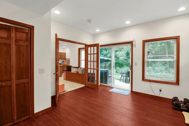 Building Photo - 5260 Leydorf Ln