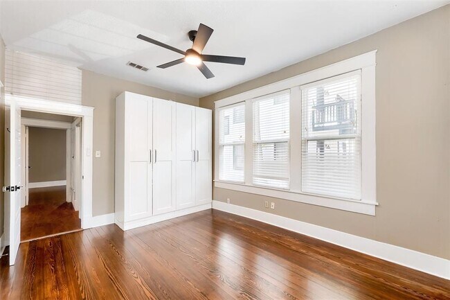 Building Photo - 4308 Avenue G