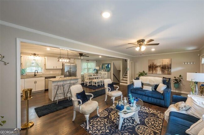Building Photo - 1025 Hilburn Dr SE