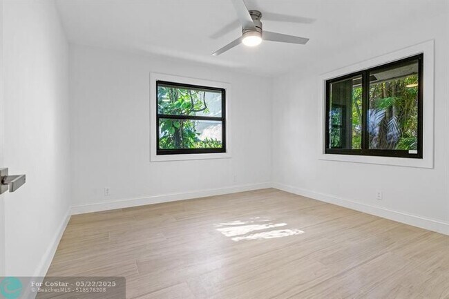 Building Photo - 2715 NW 28th St