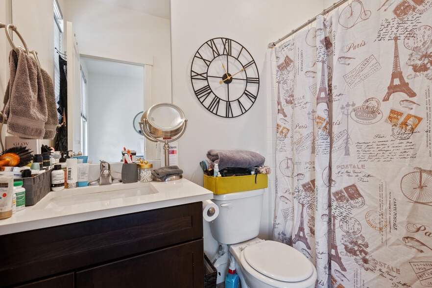 Building Photo - 11271 S High Crest Ln