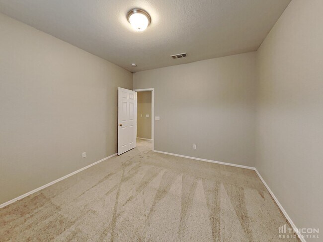 Building Photo - 962 E Cowboy Cove Trail