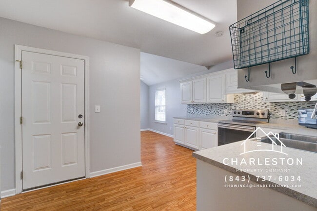 Building Photo - 7856 High Maple Cir