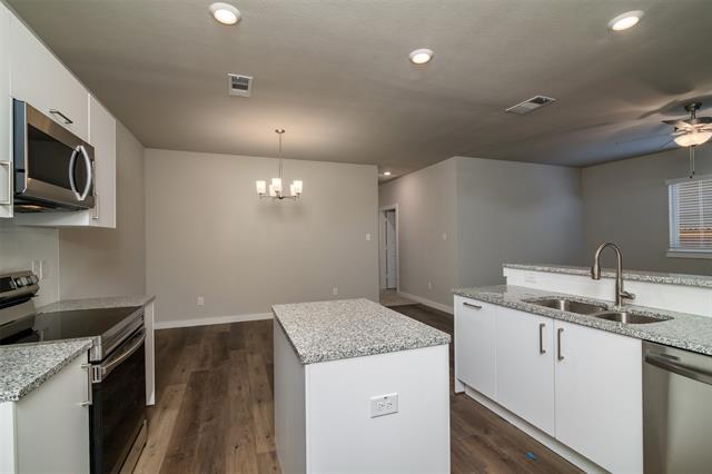 Building Photo - 645 Fallow Dr