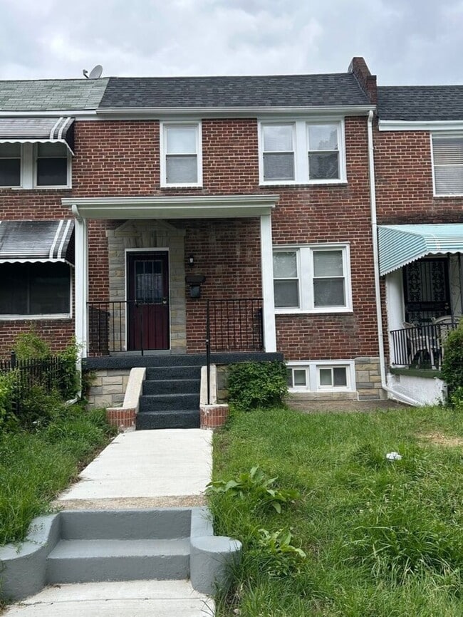 Building Photo - 3 Bedroom Home with a Finished Basement