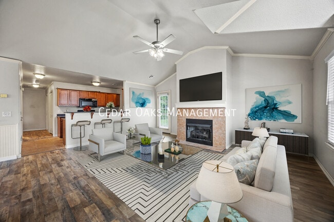Building Photo - 1308 S C Ct