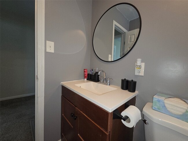 Building Photo - 10209 Palestine St