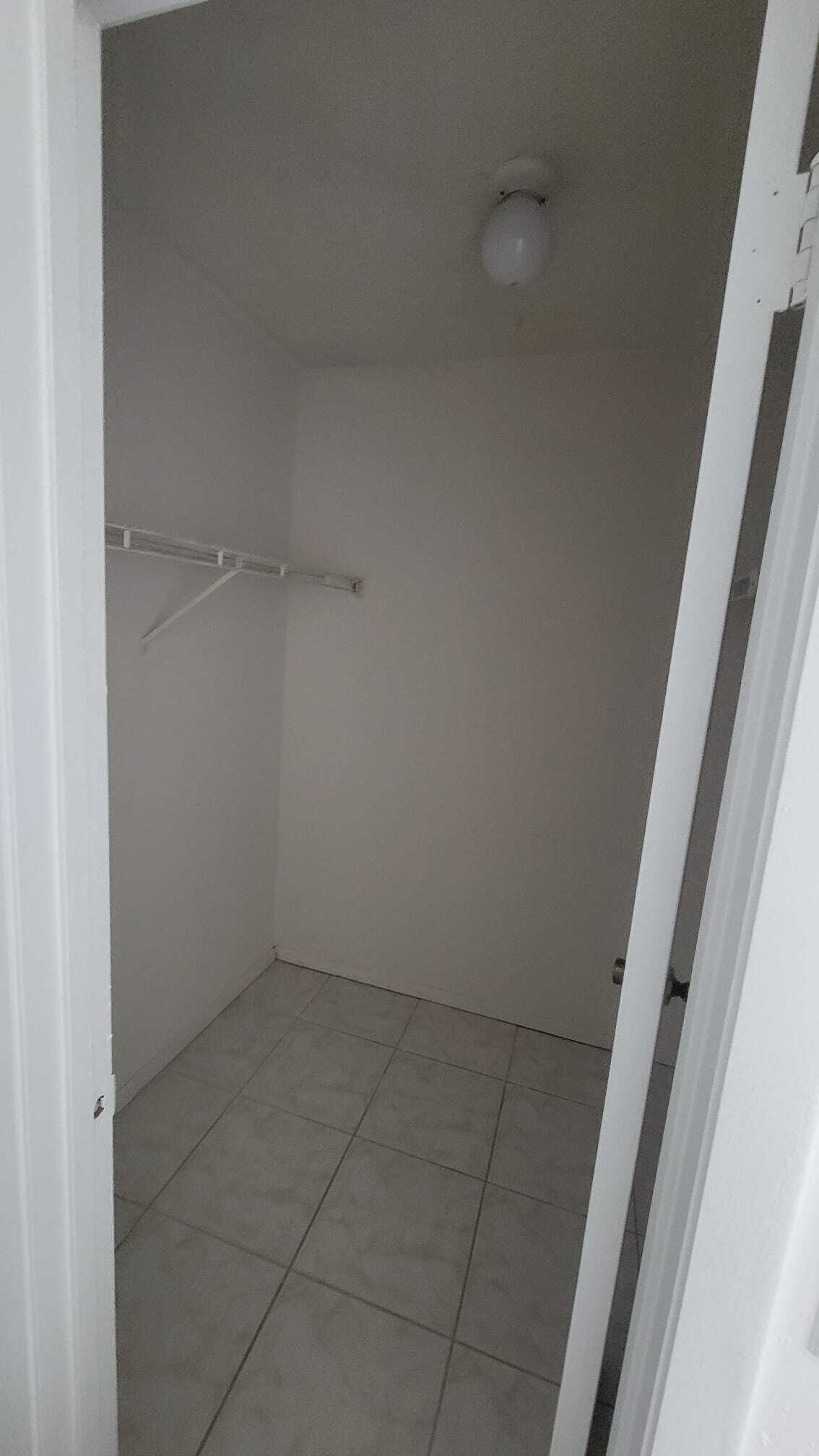 Building Photo - 117 Chicago Woods Cir