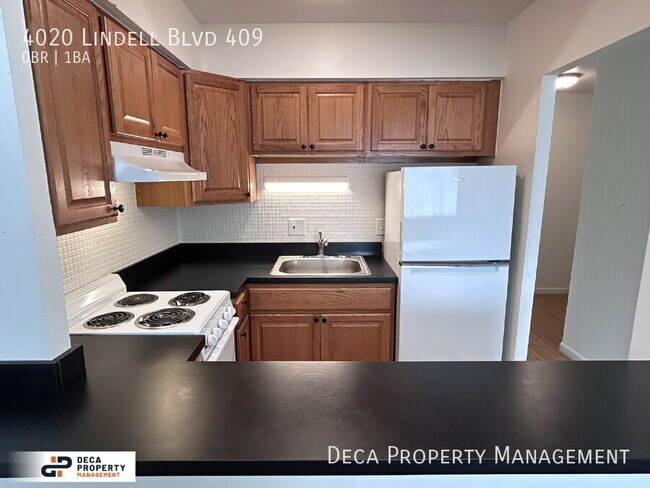 Building Photo - 4020 Lindell Blvd