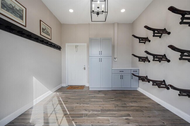 Building Photo - 2904 Appaloosa Trail
