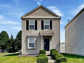 Building Photo - 2046 Middlebury Dr