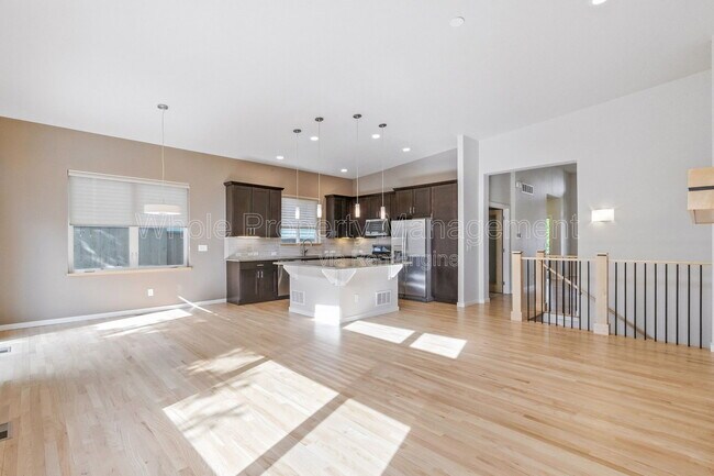 Building Photo - 1821 Blue Star Ln