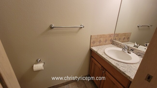 Building Photo - 5632 137th Pl SE