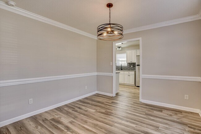 Building Photo - 4318 Sanderling Dr