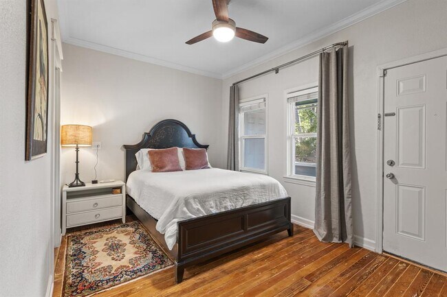 Building Photo - 519 E Ashby Pl