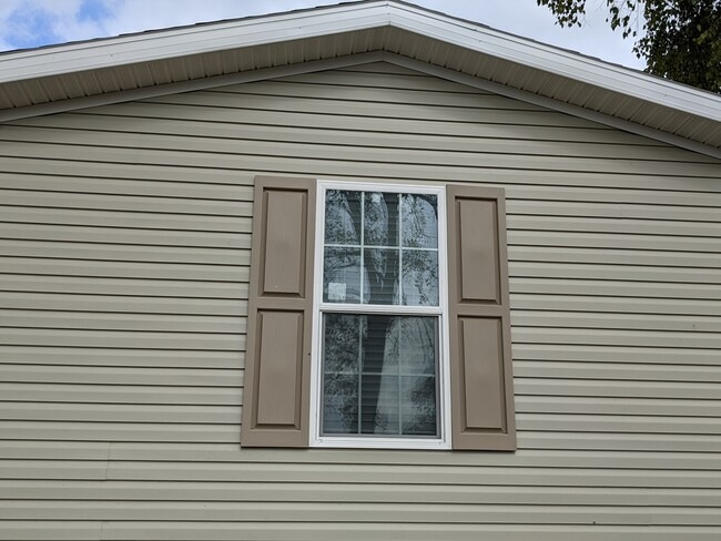 Building Photo - 3430 N Peoria Rd