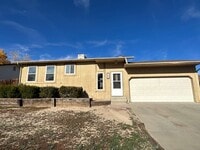 Building Photo - 3 Bedroom 2 Bathroom Home available to rent in Farmington