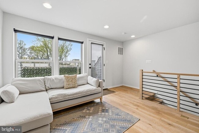 Building Photo - 5104 Randolph Rd