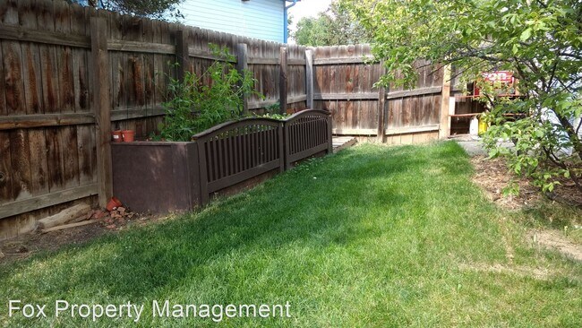 Building Photo - 3 br, 2 bath House - 2195 Cliffrose Lane