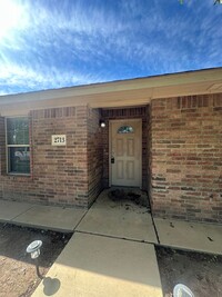 Building Photo - This Amazing Beauty has all you could ever...