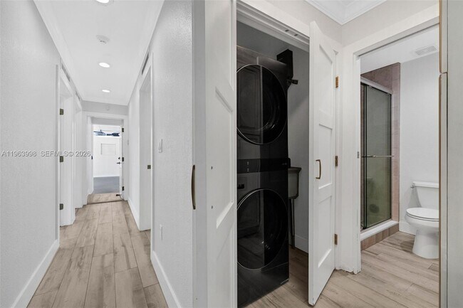 Building Photo - 10110 SW 66th St