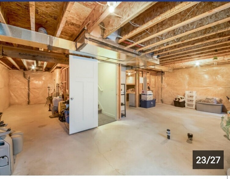 Building Photo - 269 W Willow Creek Dr