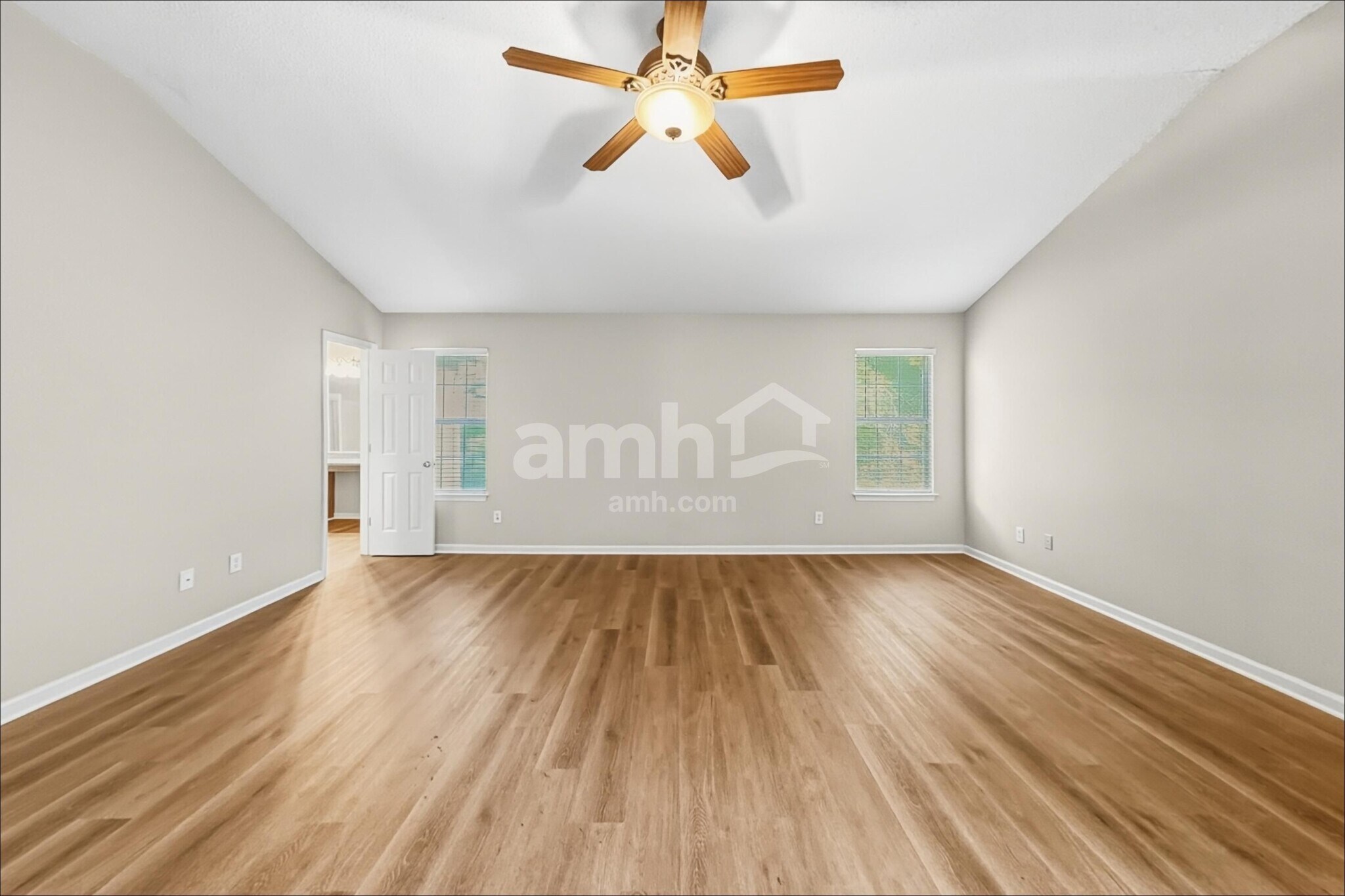 Building Photo - 3094 Lonetree Point