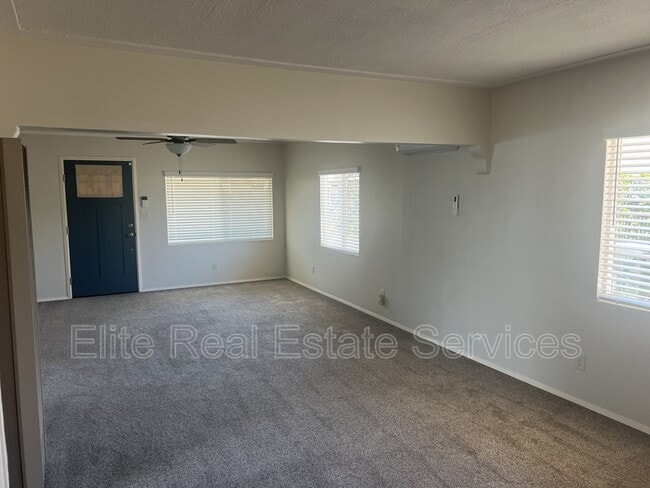 Building Photo - 1847 A Ave