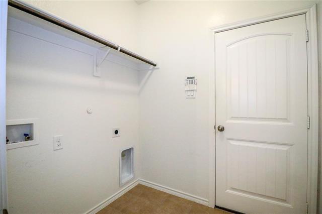 Building Photo - 4709 Sleepy Meadows Dr