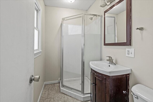 Building Photo - 1355 N Tuxedo St