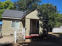 Building Photo - 2050 Branstetter Ln