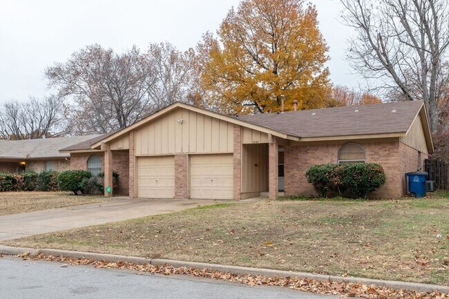 Building Photo - 6125 S Troost Ave