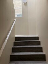 Building Photo - 120 Ballantyne st