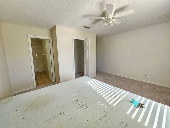 Building Photo - 608 Cresting Oak Cir