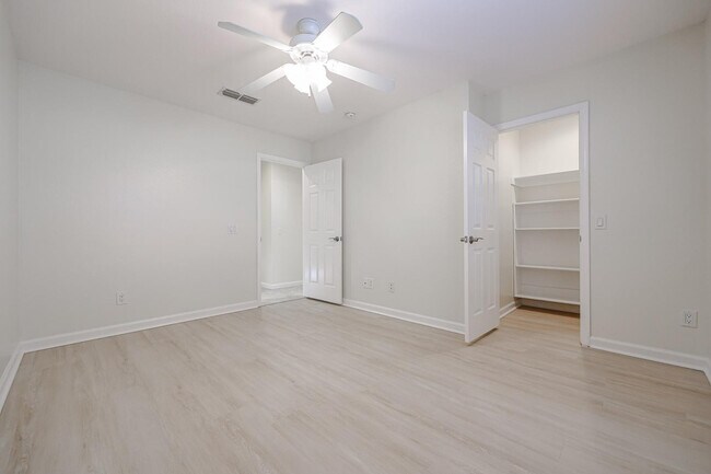 Building Photo - 3081 N 148th Ave