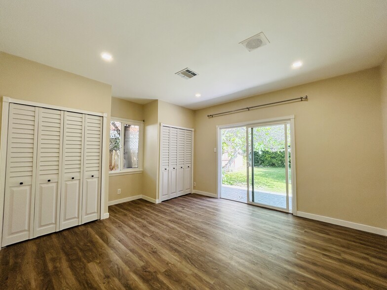 Building Photo - 6329 Warner Dr