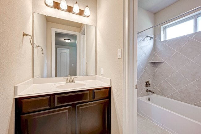 Building Photo - 5006 Ava Meadows Ln