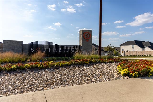 Building Photo - 4018 Sandstone Dr
